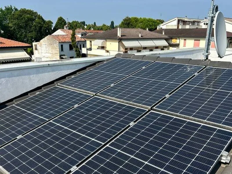 Pannelli fotovoltaici dopo la pulizia
